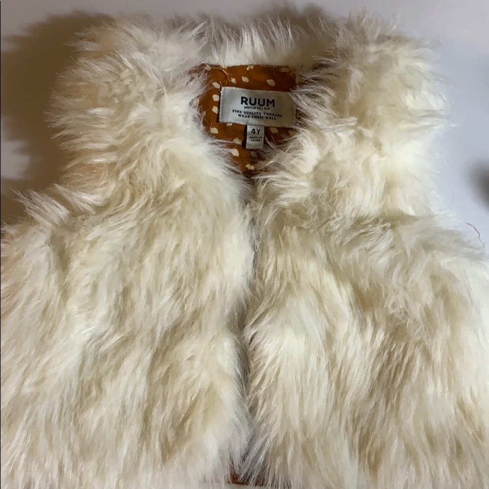 Faux fur vest 4 girls